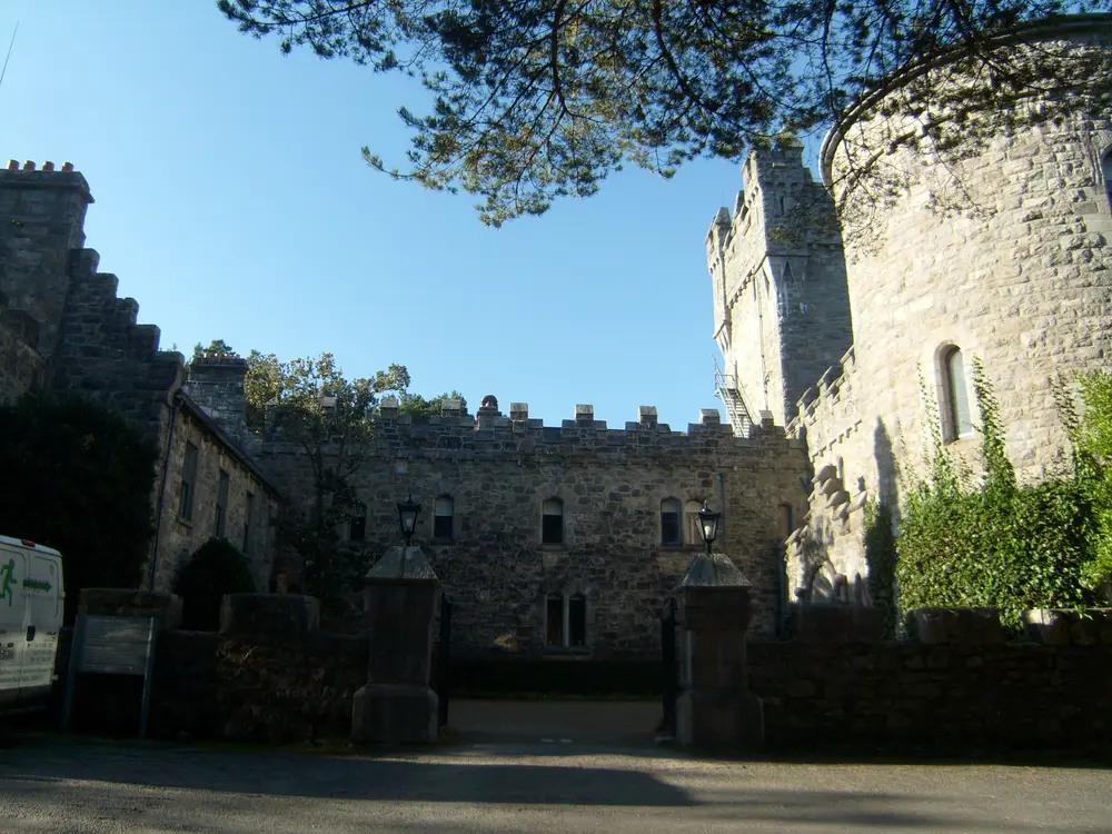 Foto perwakilan Glenveagh Castle, GARTAN MOUNTAIN, pada rekaman NIAH 40904301.
