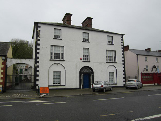 Foto perwakilan house, Main Street · NIAH 41305011, Newbliss, pada rekaman NIAH 41305011.