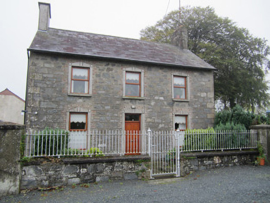 Foto perwakilan Hall Street National School, Ballybay, pada rekaman NIAH 41307010.
