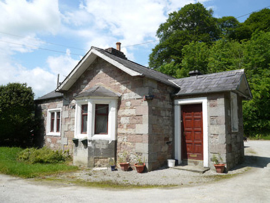 Foto perwakilan Lough Fea House, DOOHATTY, pada rekaman NIAH 41403123.