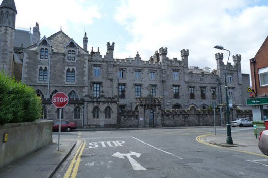 Foto perwakilan Saint Peter’s Presbytery, Dublin 7, pada rekaman NIAH 50060262.