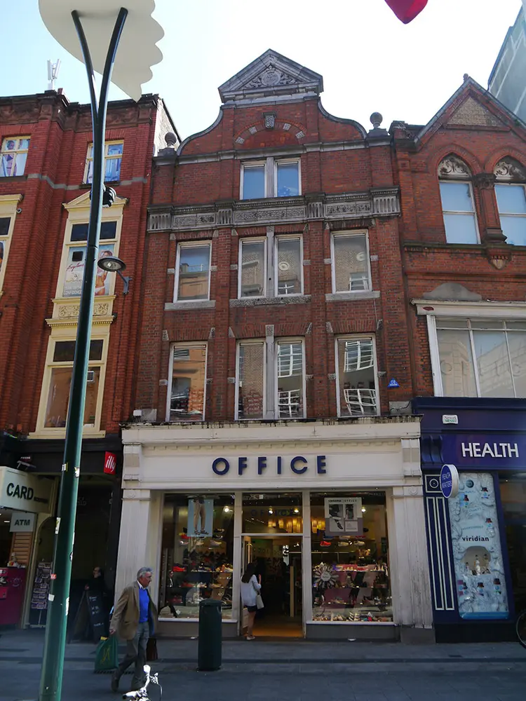 Foto perwakilan shop/retail outlet, 7, Grafton Street · NIAH 50100007, Dublin 2, pada rekaman NIAH 50100007.