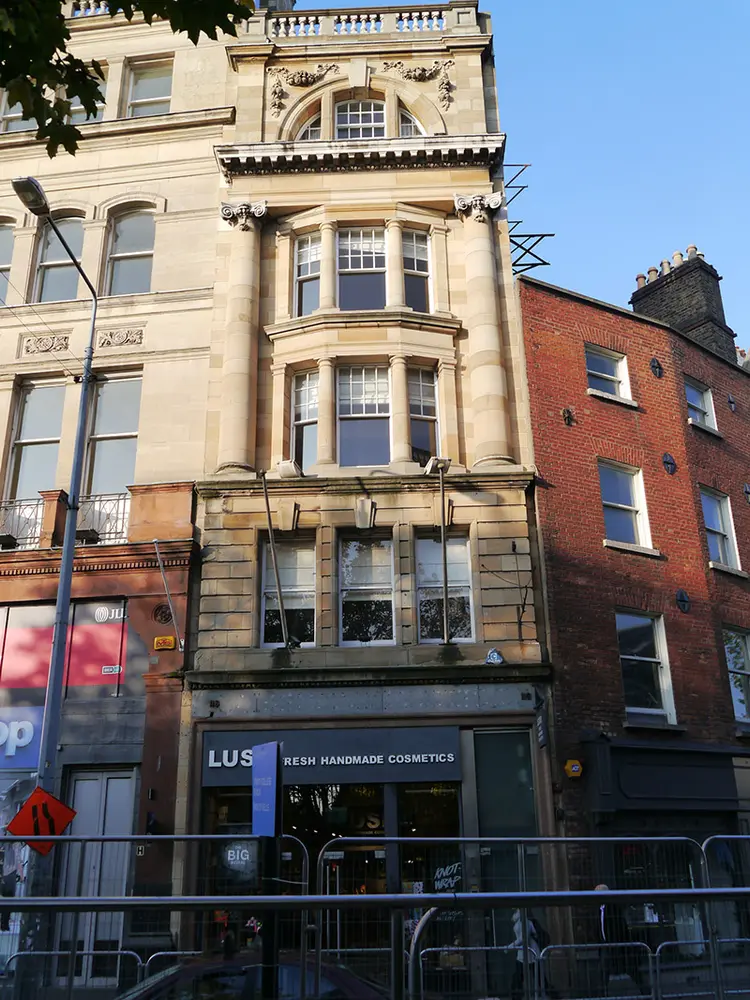 Foto perwakilan shop/retail outlet, 116, Grafton Street · NIAH 50910185, Dublin 2, pada rekaman NIAH 50910185.