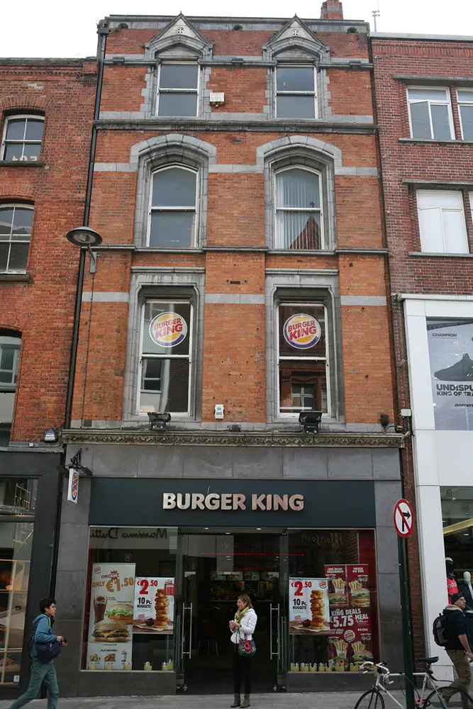 Foto perwakilan shop/retail outlet, 39, Grafton Street · NIAH 50920011, Dublin 2, pada rekaman NIAH 50920011.
