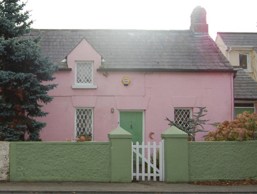 Foto perwakilan worker's house, 2, Old Connaught Avenue · NIAH 60260077, Old Connaught, pada rekaman NIAH 60260077.