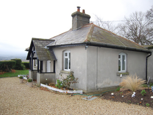 Foto perwakilan Knocklinn, Old Connaught, pada rekaman NIAH 60260089.