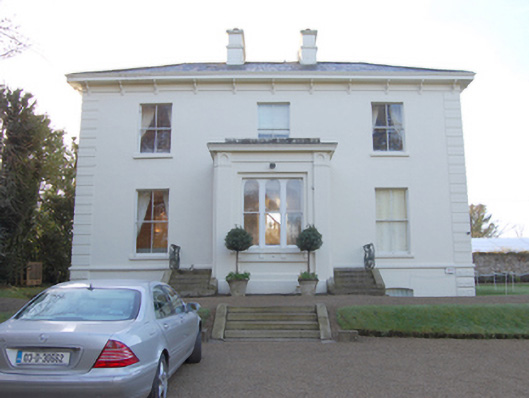 Foto perwakilan Rosedale House, Shankill, pada rekaman NIAH 60260143.